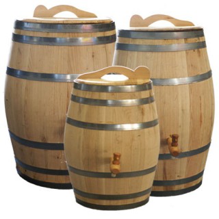 Wooden rain barrel 